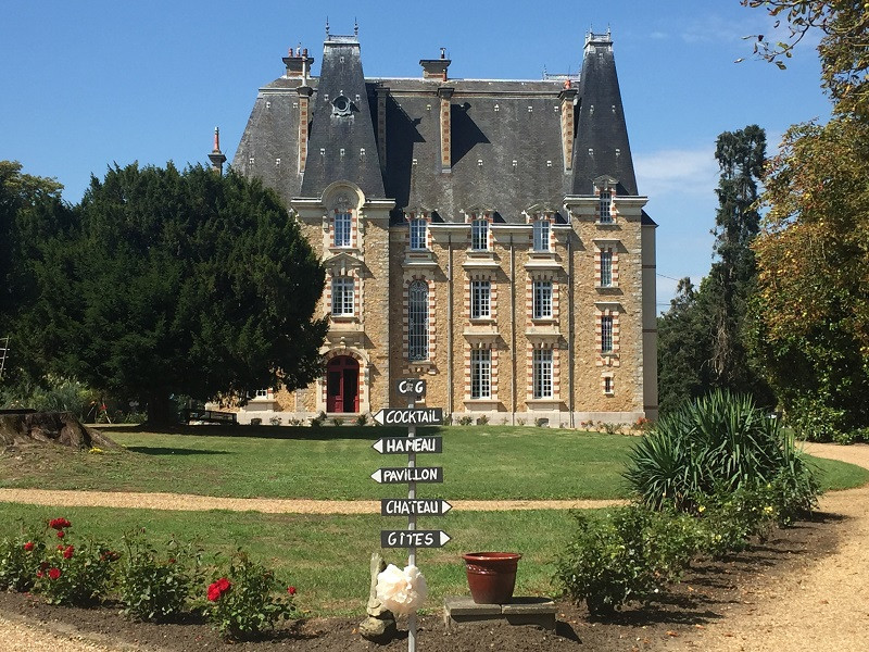 Château-de-Montbraye_72250-PARIGNE-LEVÊQUE_3 Château-de-Montbraye_72250-PARIGNE-LEVÊQUE_3