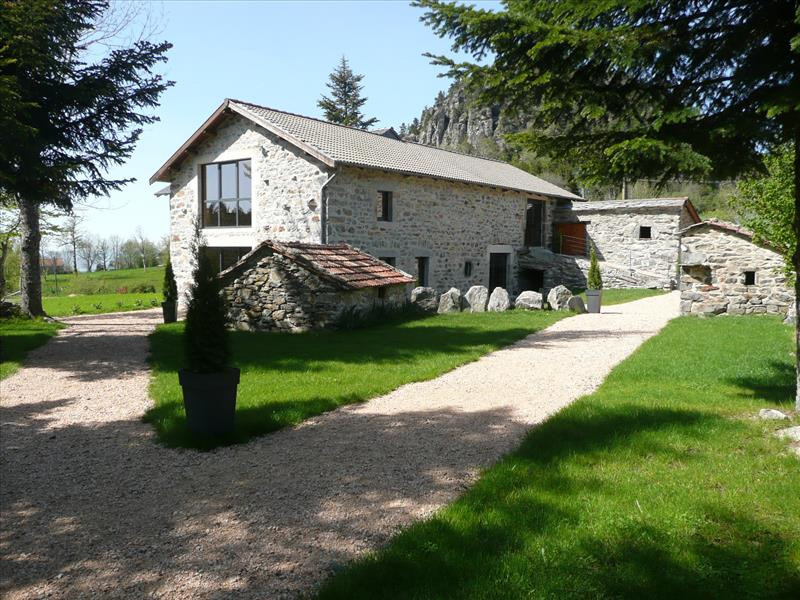 Domaine-des-Saveurs-dAntan-la-Pervenchère_43200-YSSINGEAUX_9 Domaine-des-Saveurs-dAntan-la-Pervenchère_43200-YSSINGEAUX_9