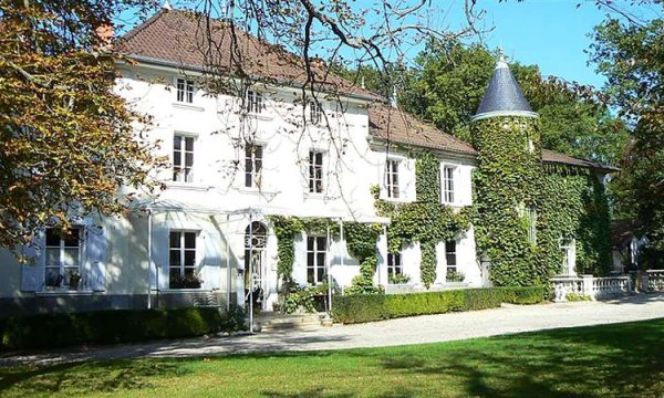 Château des Ayes_38590 SAINT ETIENNE DE SAINT GEOIRS