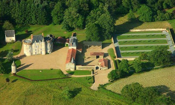 Château du Fief Milon_85510 LE BOUPERE