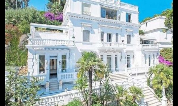 White House Cannes_06400 CANNES